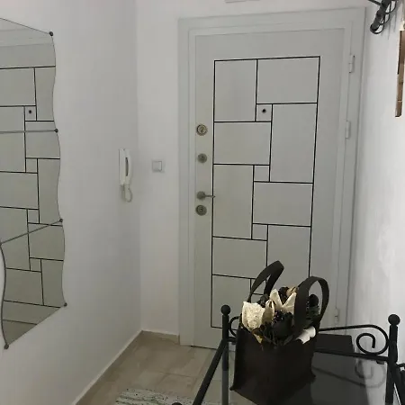 съни хоум Apartment *